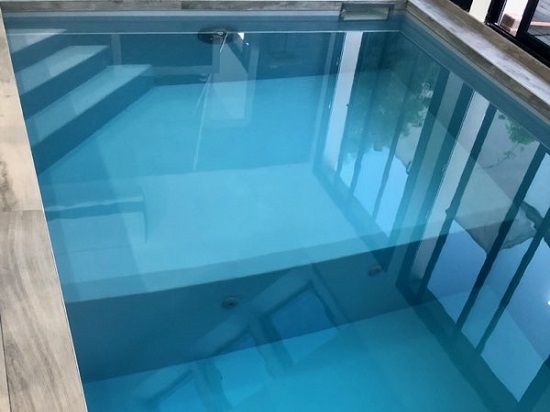 piscine en eau